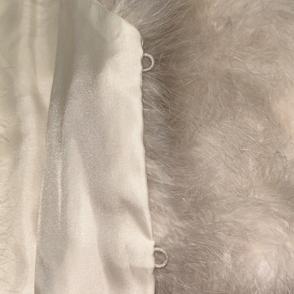 Anthropologie Blush Feathered Capelet - Picture 9 of 10